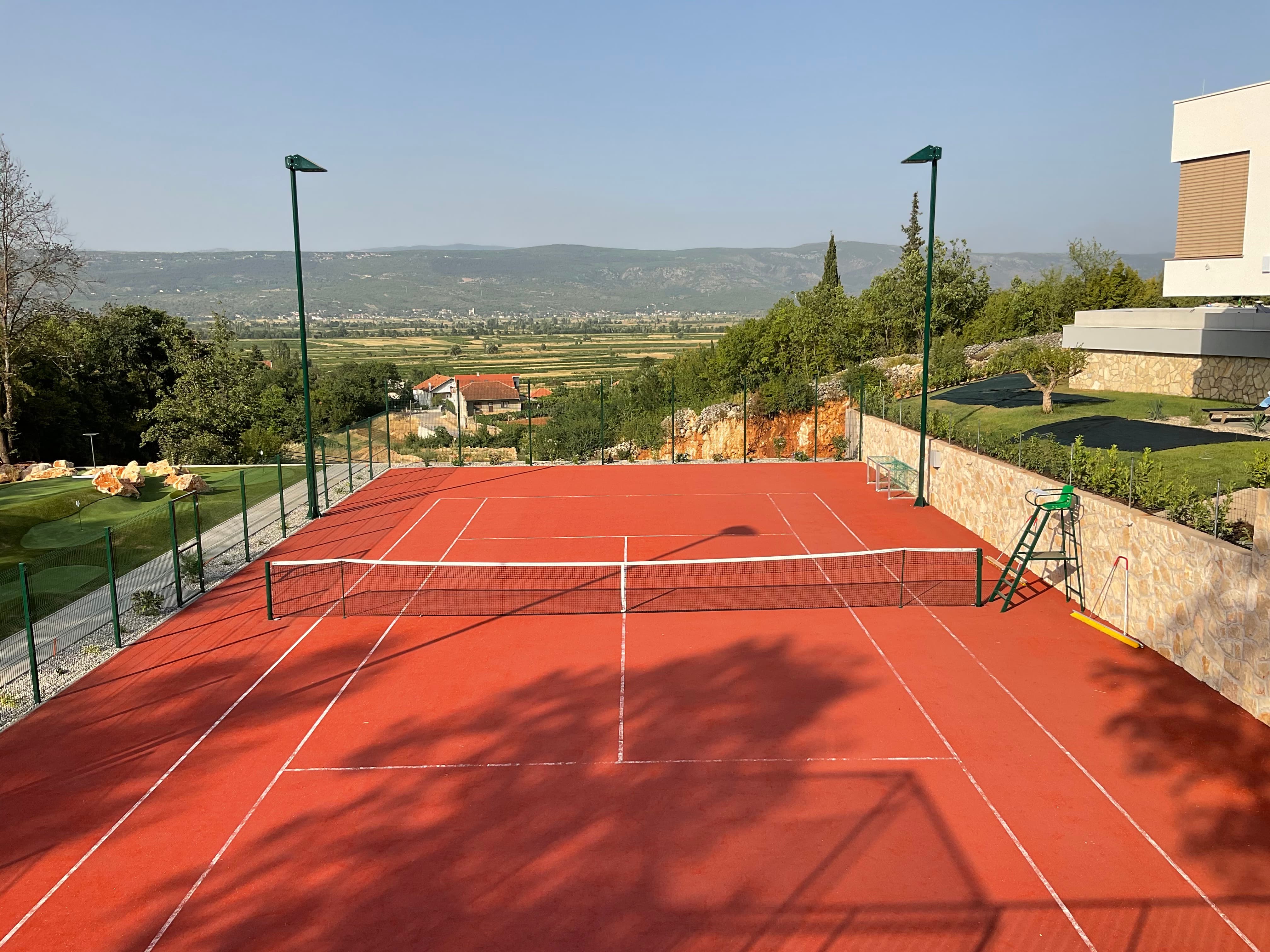 RuKortXClay teniski teren od umjetne trave u Arja Resort