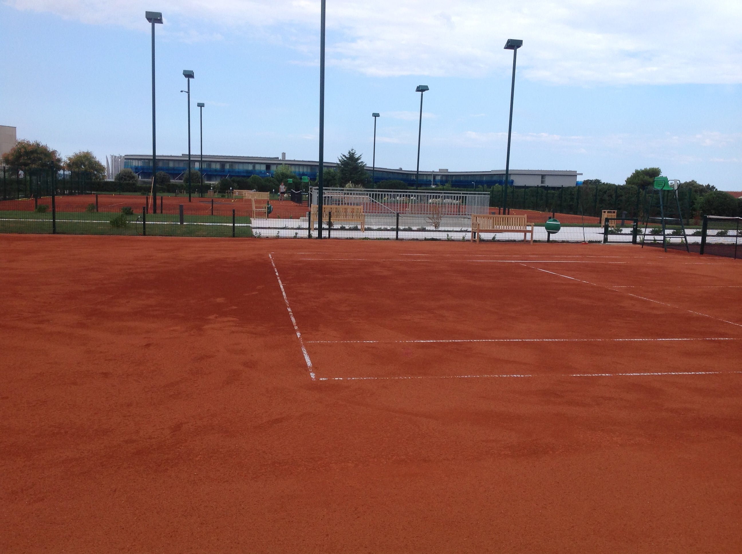 RuKortTenisit zemljani teniski teren od tenisita
